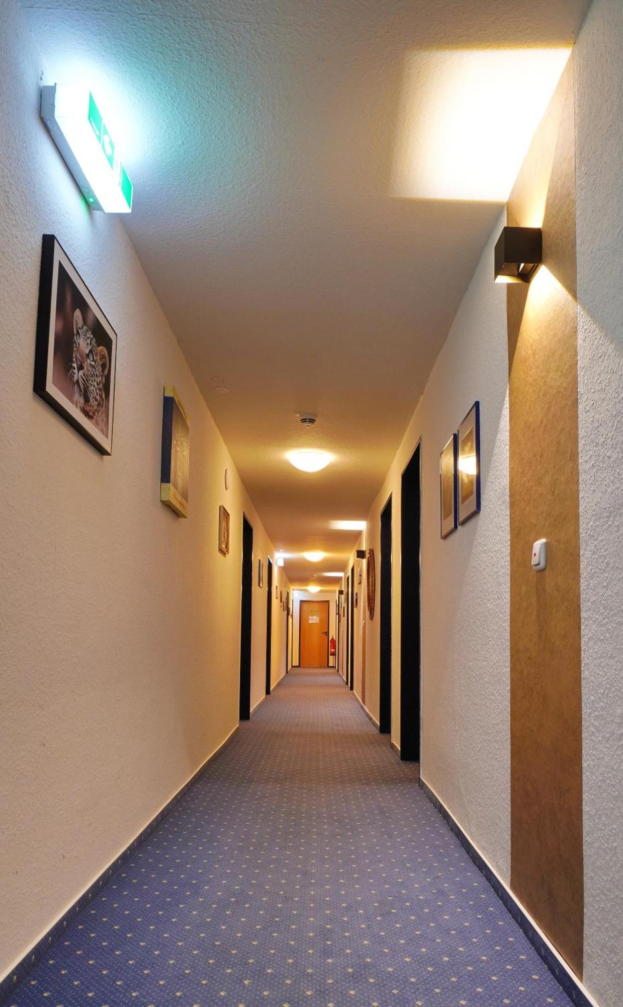 Hotel Am Klieversberg วอล์ฟสบวร์ก ภายนอก รูปภาพ