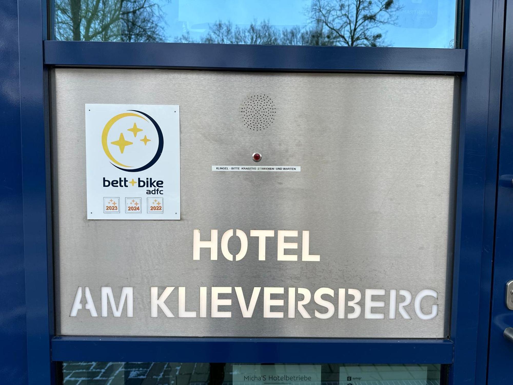 Hotel Am Klieversberg วอล์ฟสบวร์ก ภายนอก รูปภาพ
