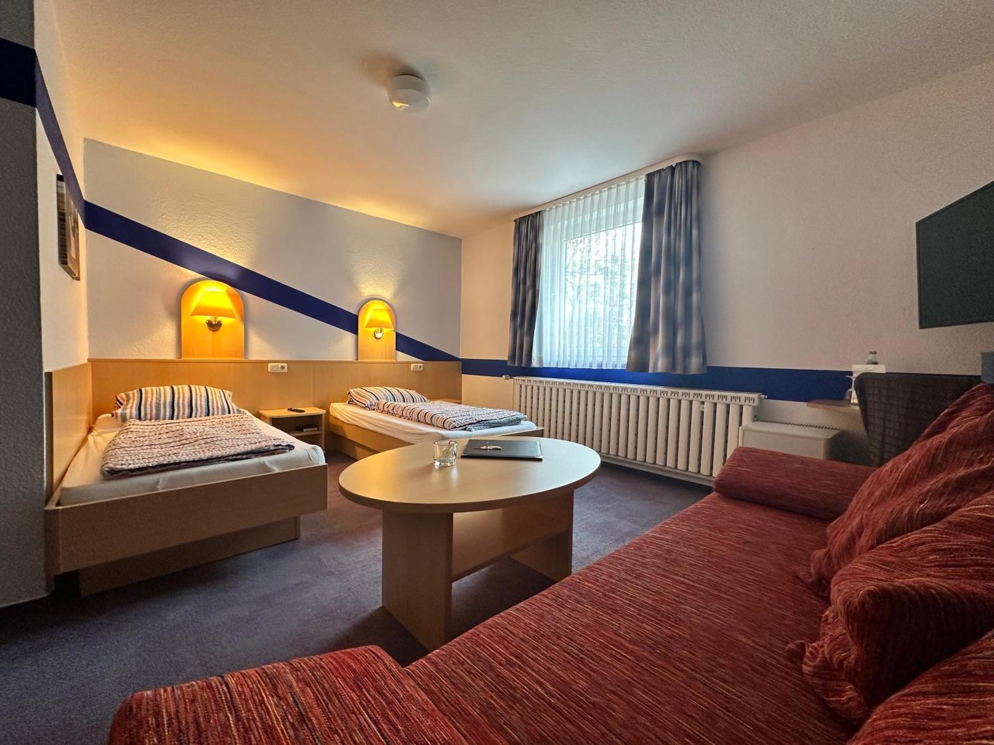 Hotel Am Klieversberg วอล์ฟสบวร์ก ภายนอก รูปภาพ
